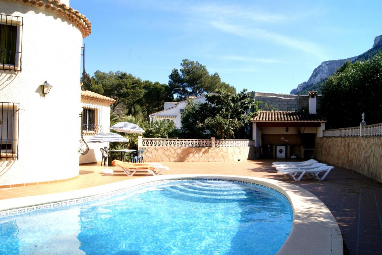 Efaistos Villa