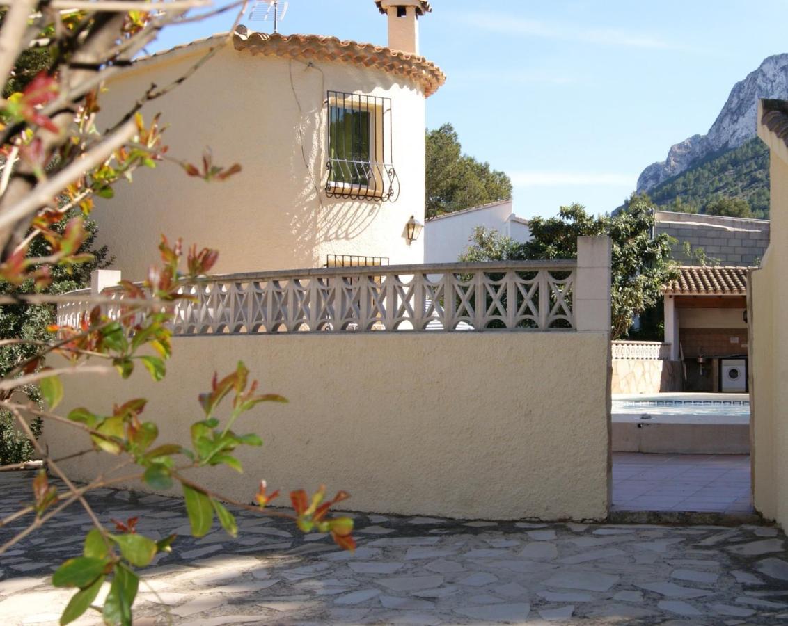 Efaistos * Denia