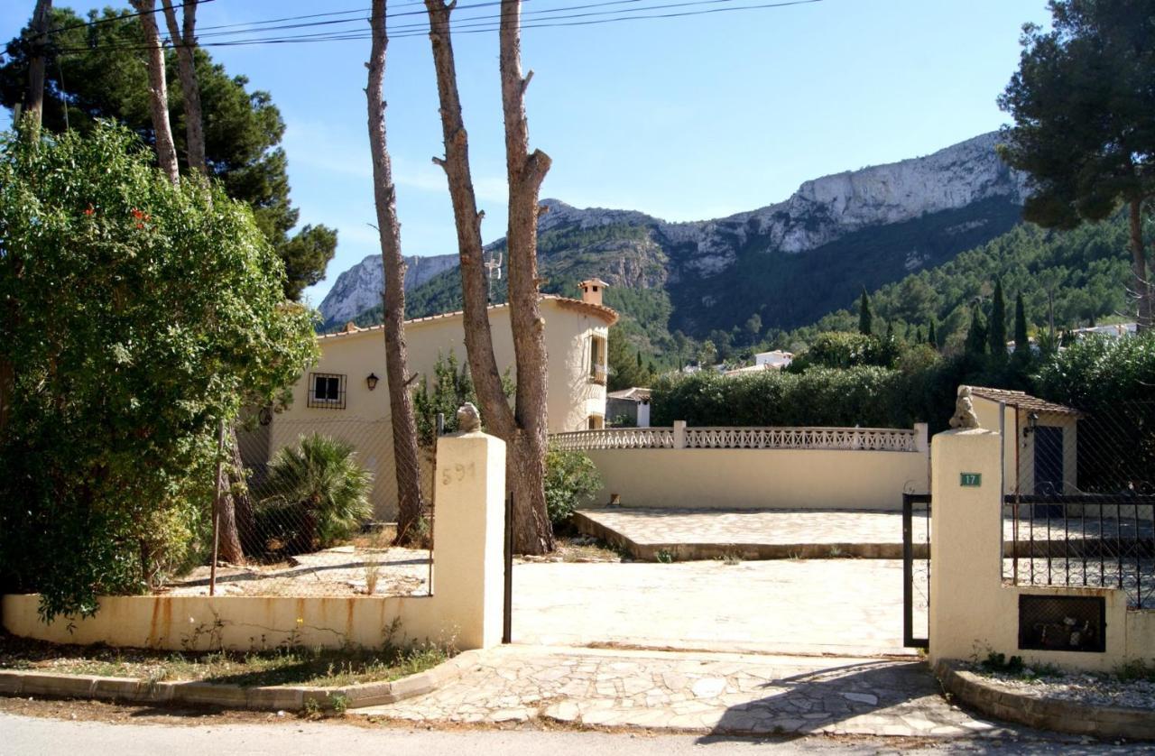 Efaistos Denia